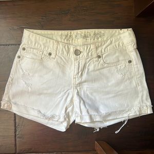 White denim Express shorts!
